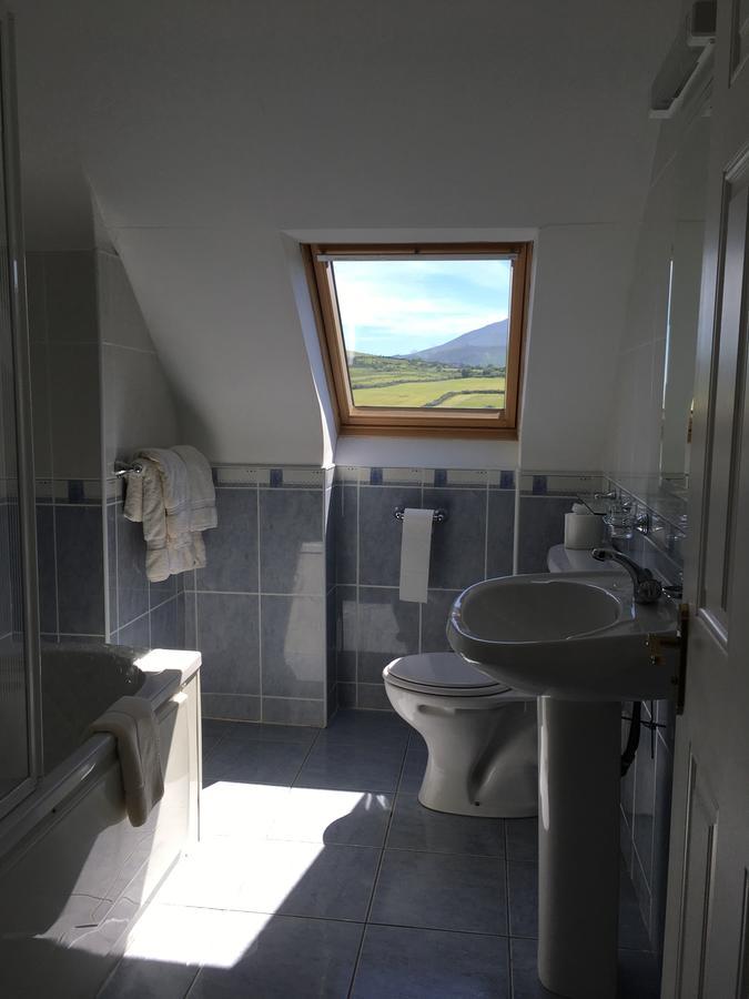 O'Connors Guesthouse Faha  외부 사진